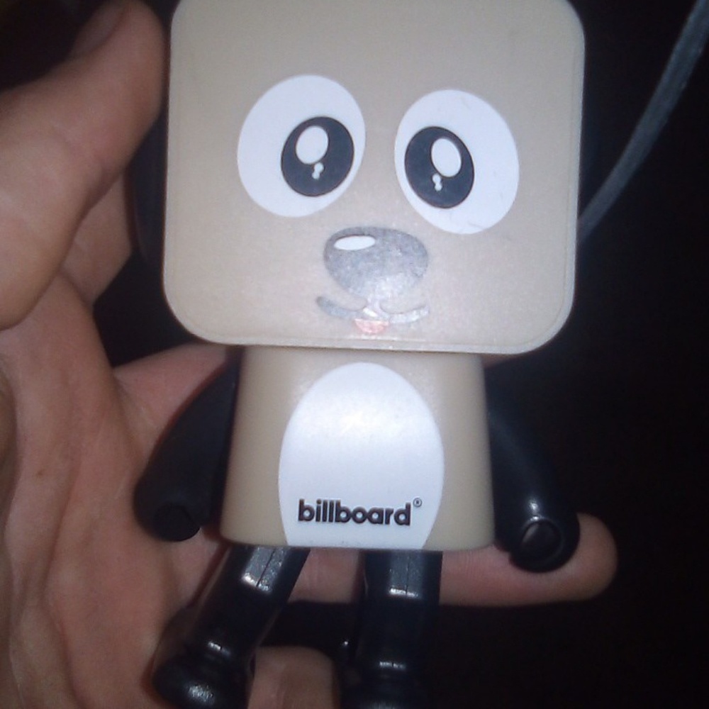 Dancing speaker